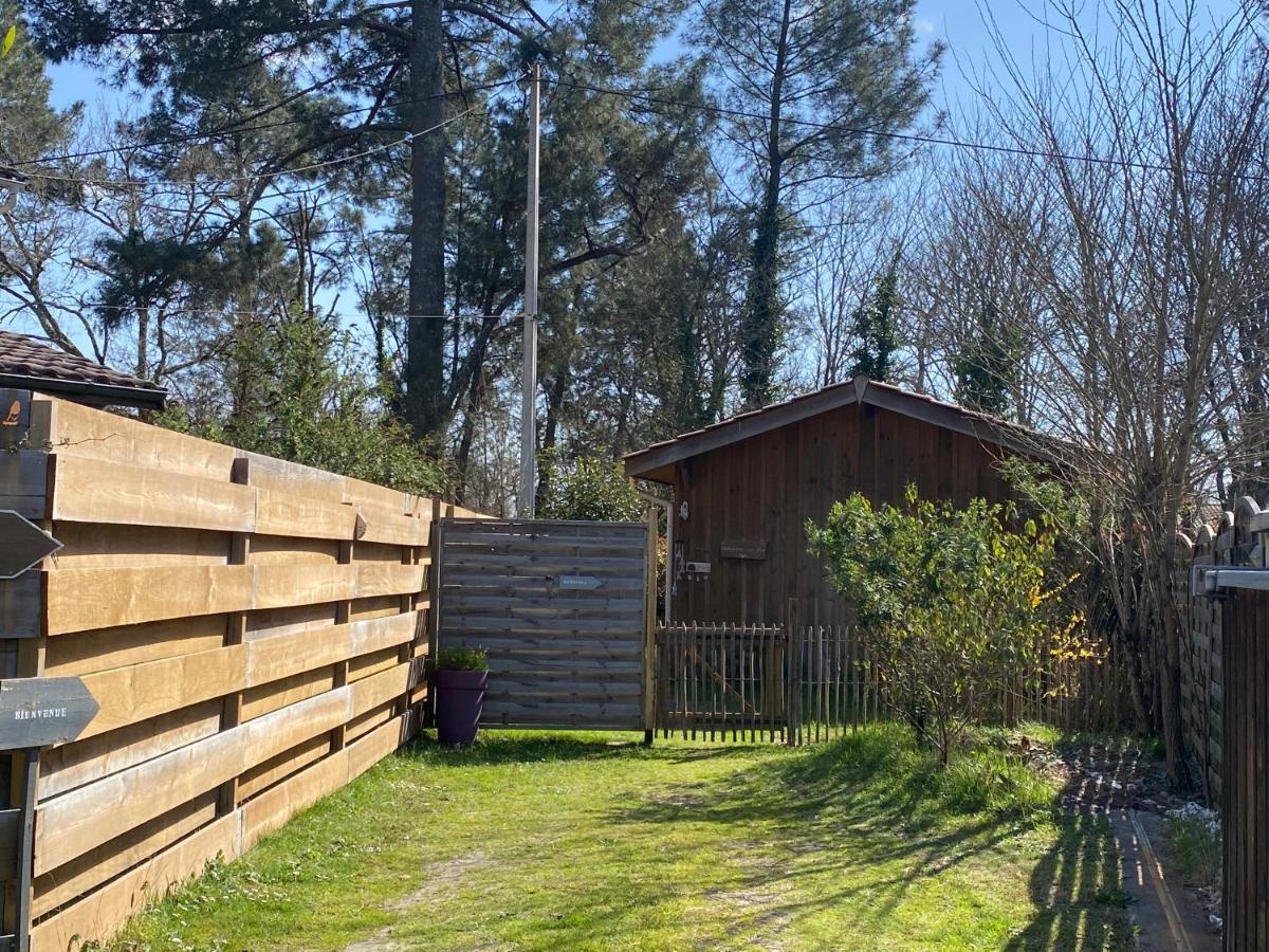 Vila Escale Sous Les Pins Salles  Exteriér fotografie