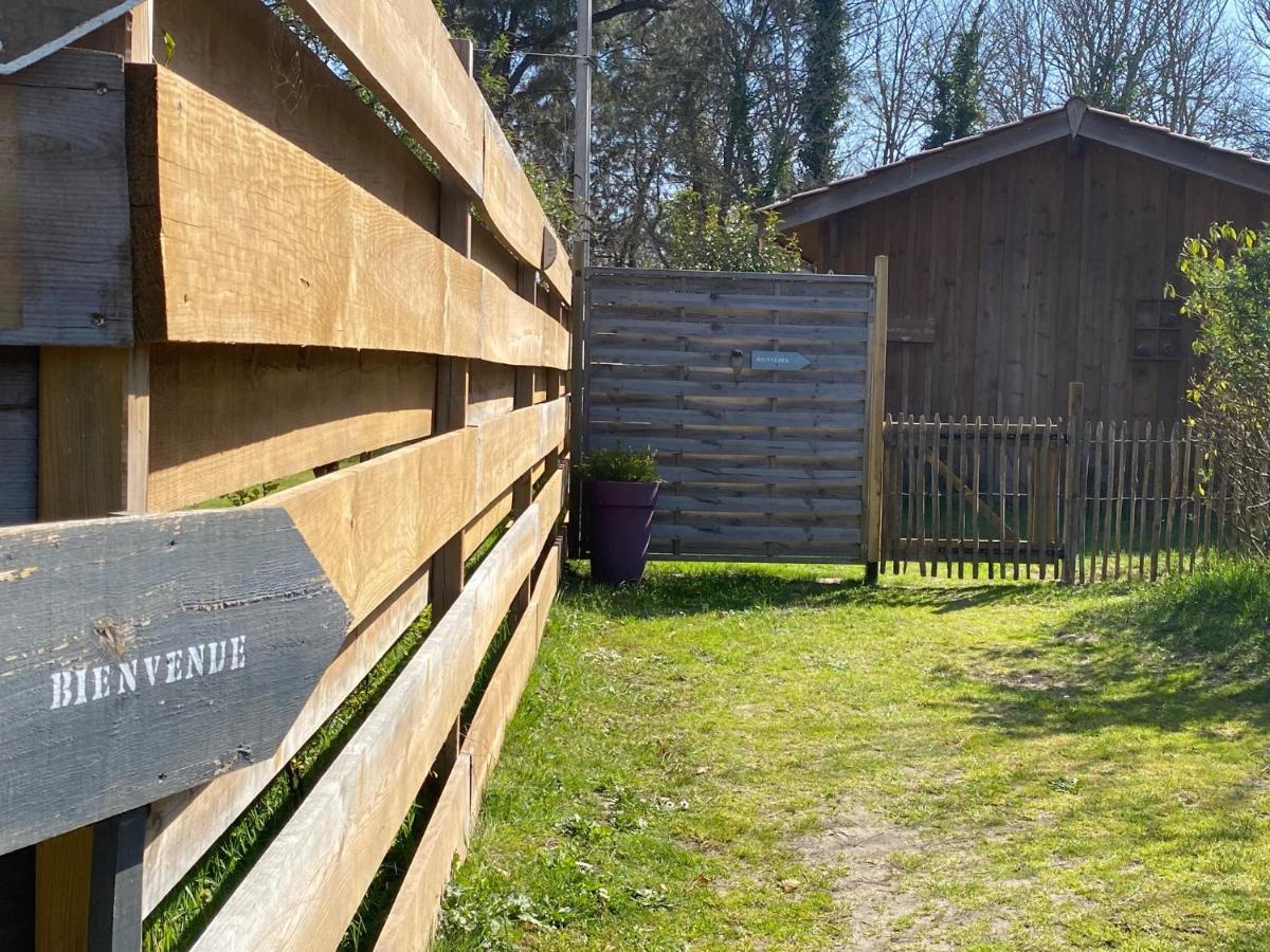 Vila Escale Sous Les Pins Salles  Exteriér fotografie